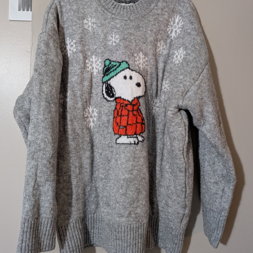 American Eagle Outfitters Gray Snoopy Crewneck Sweater